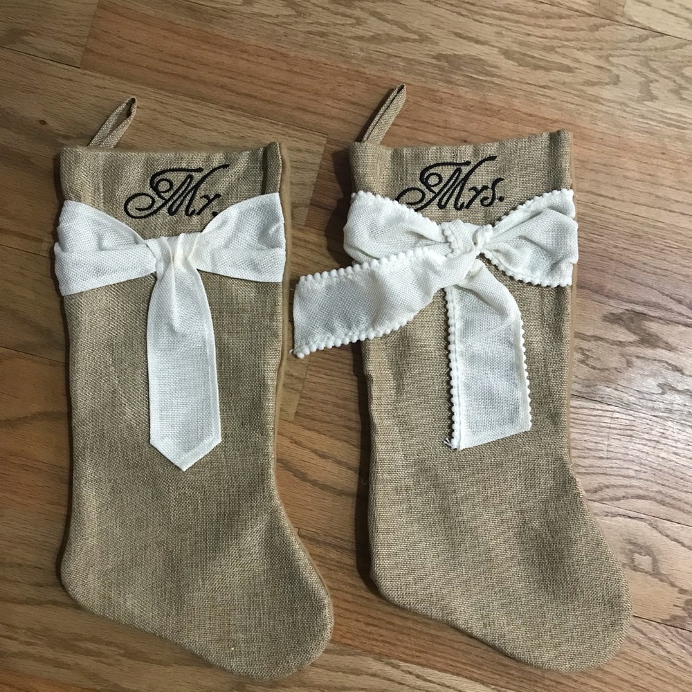 Mr & Mrs burlap stocking set